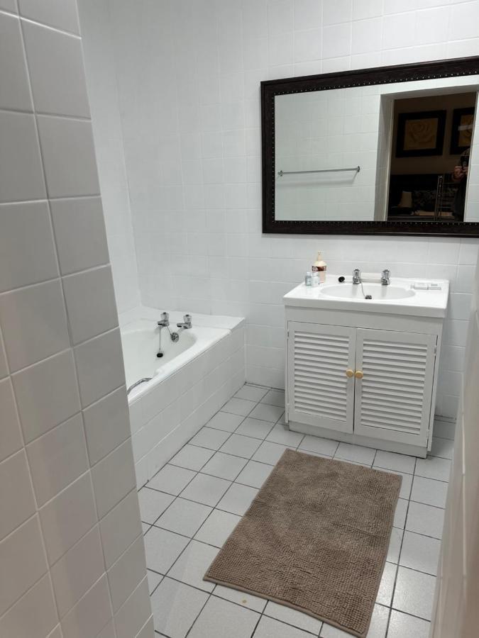 Tranquil Private Rooms ヘルマナス エクステリア 写真